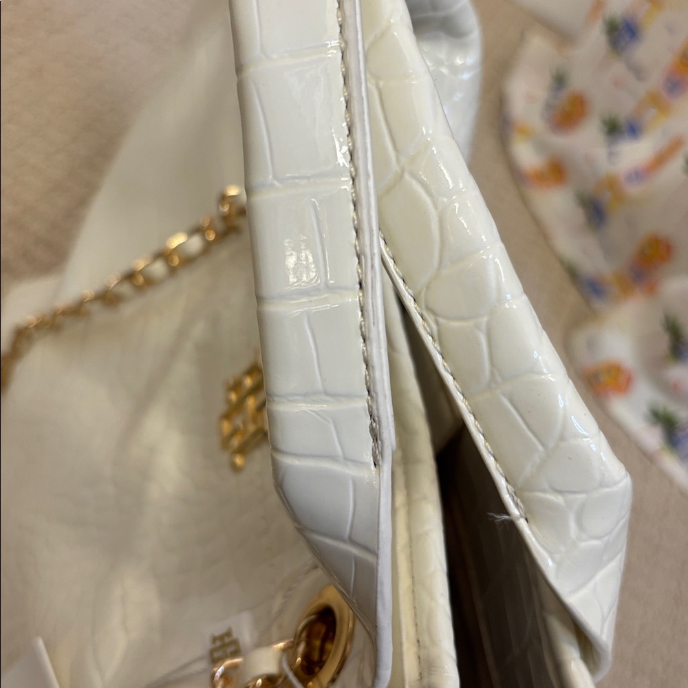 White Croc-Embossed Tote Bag - Picture 3 of 4